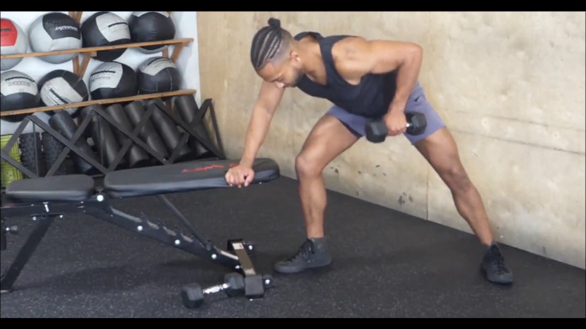 Dumbbell Single Arm Row/دمبل اره ای تکی
