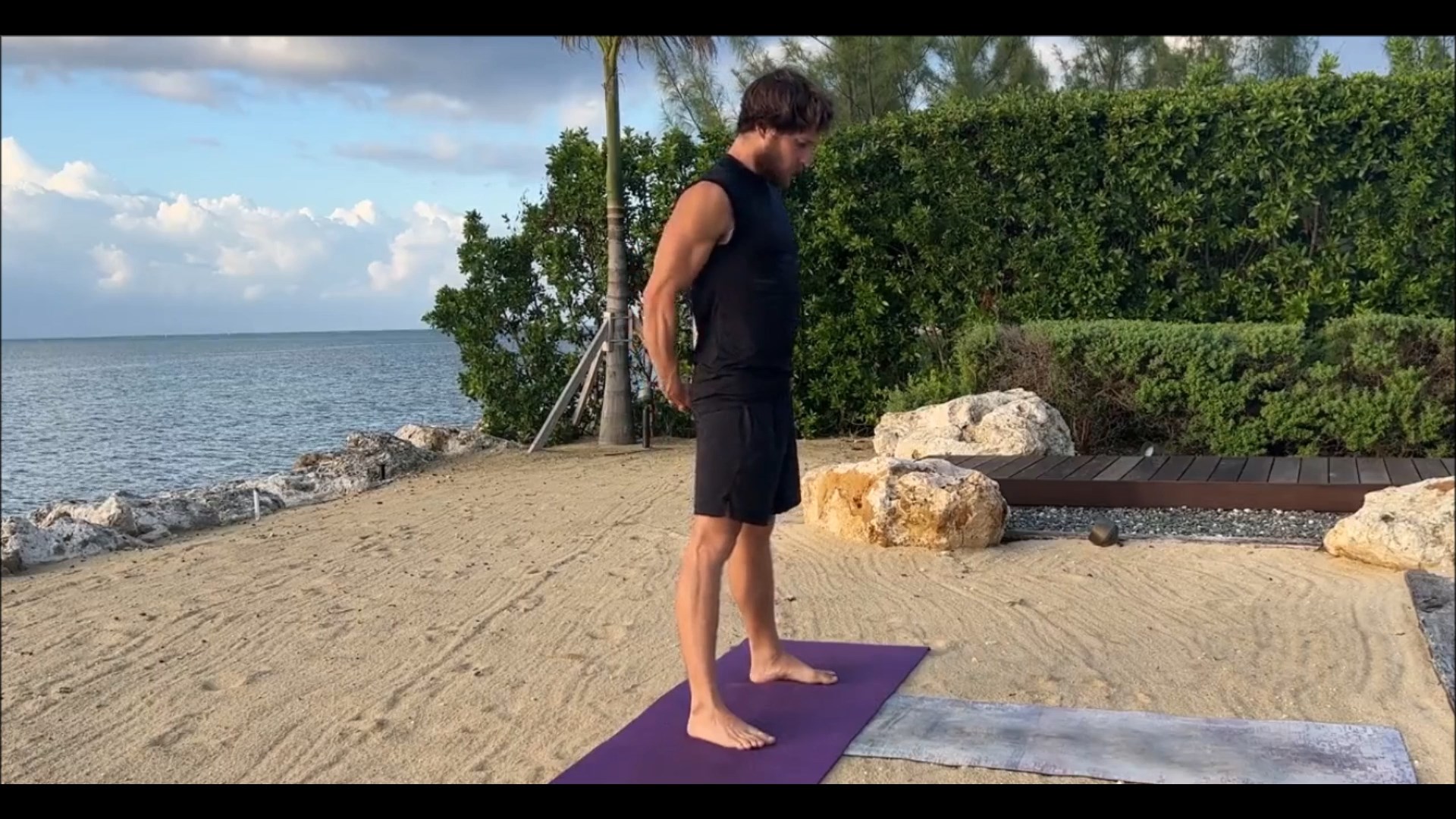 Wide Legged Forward Fall/خم شدن رو به جلو ،پا بزرگ تر از عرض شانه
