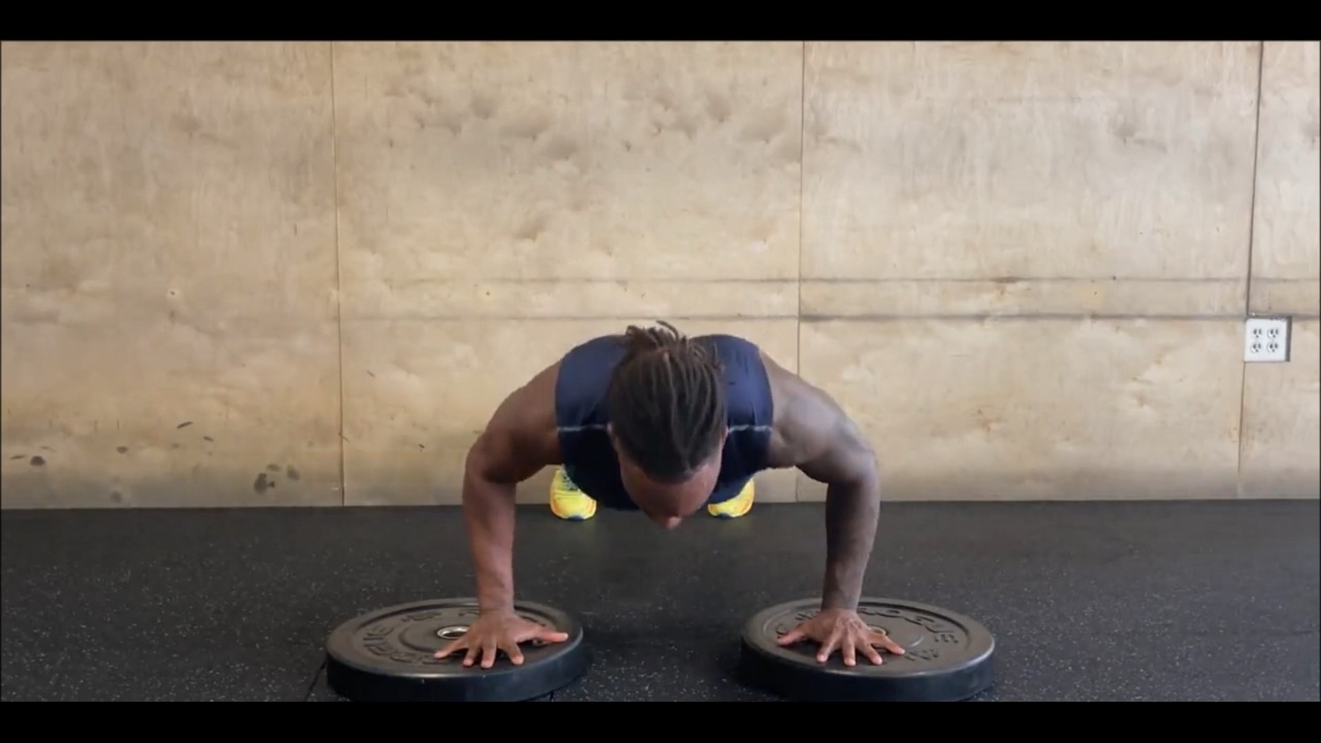 Plate Deficit Pushup/پوش اپ روی صفحه
