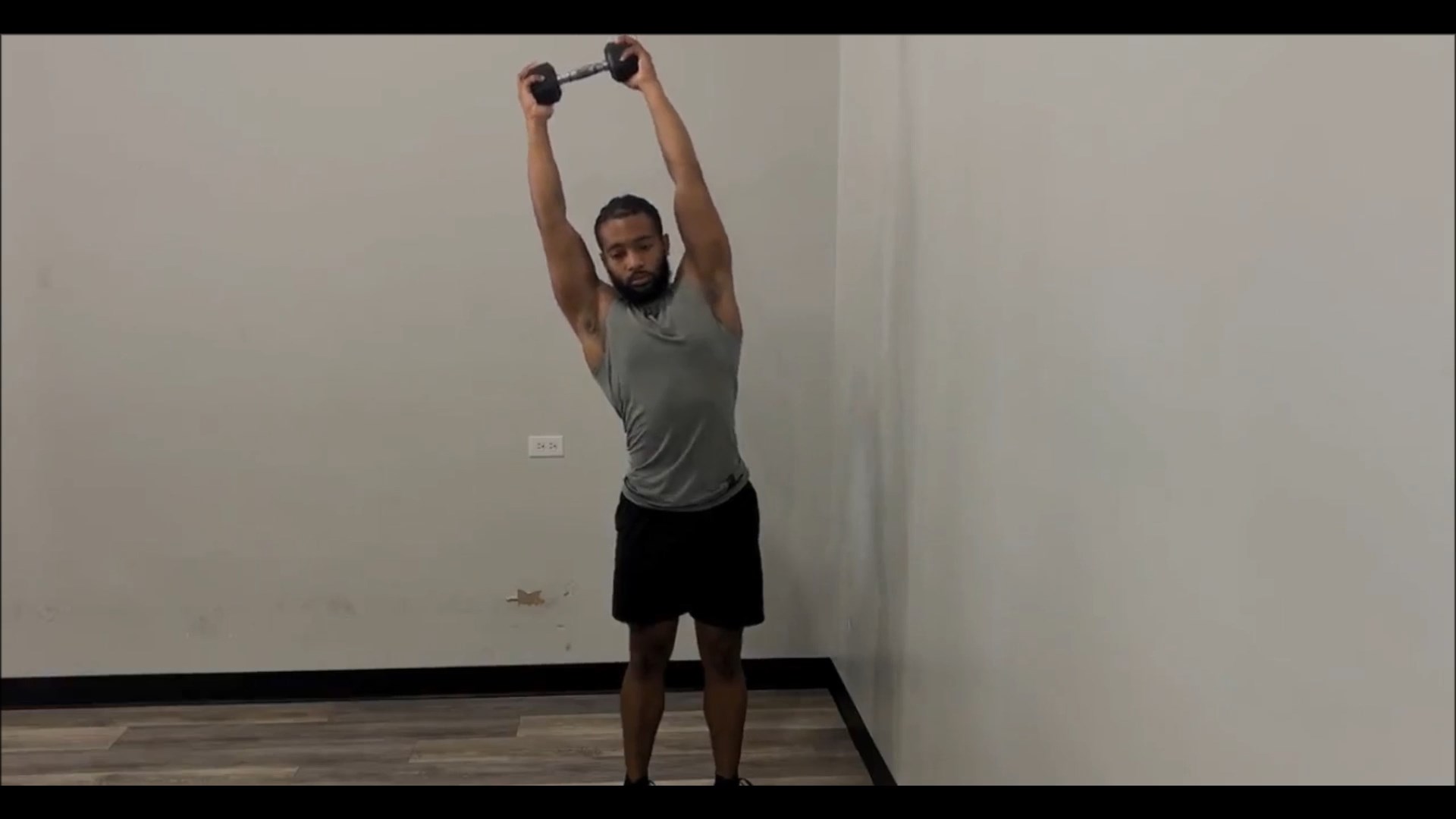 Dumbbell Overhead Side Bend/خم جانبی بالای سر دمبل