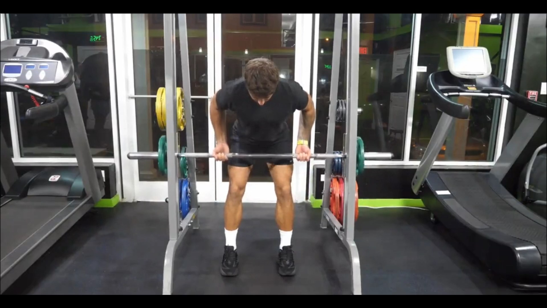 Smith Machine Underhand Row/زیر بغل هالتر خم اسمیت مچ برعکس