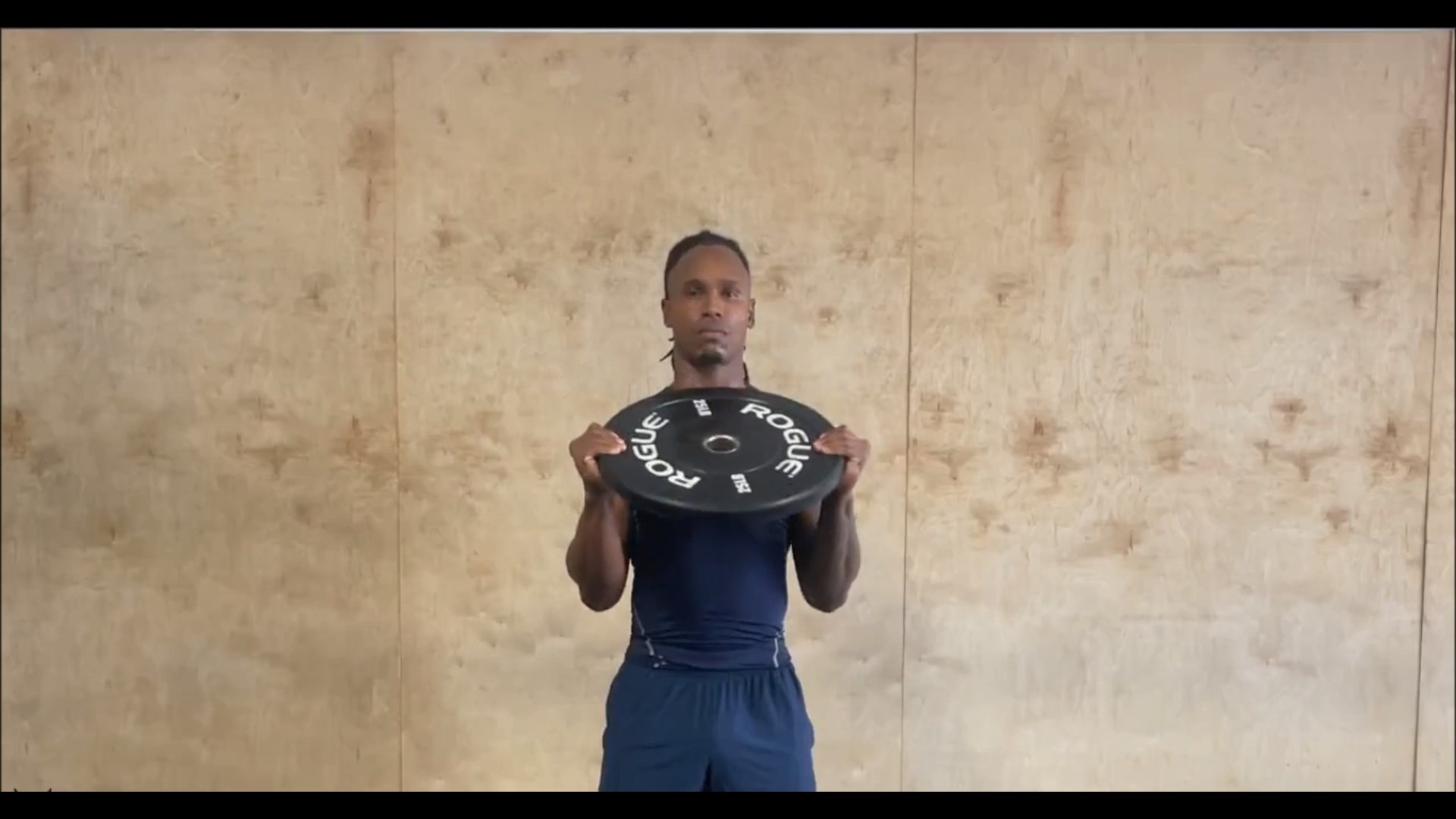 Plate Overhead Press To Tricep Extension/پشت بازو اورهد صفحه پرسی