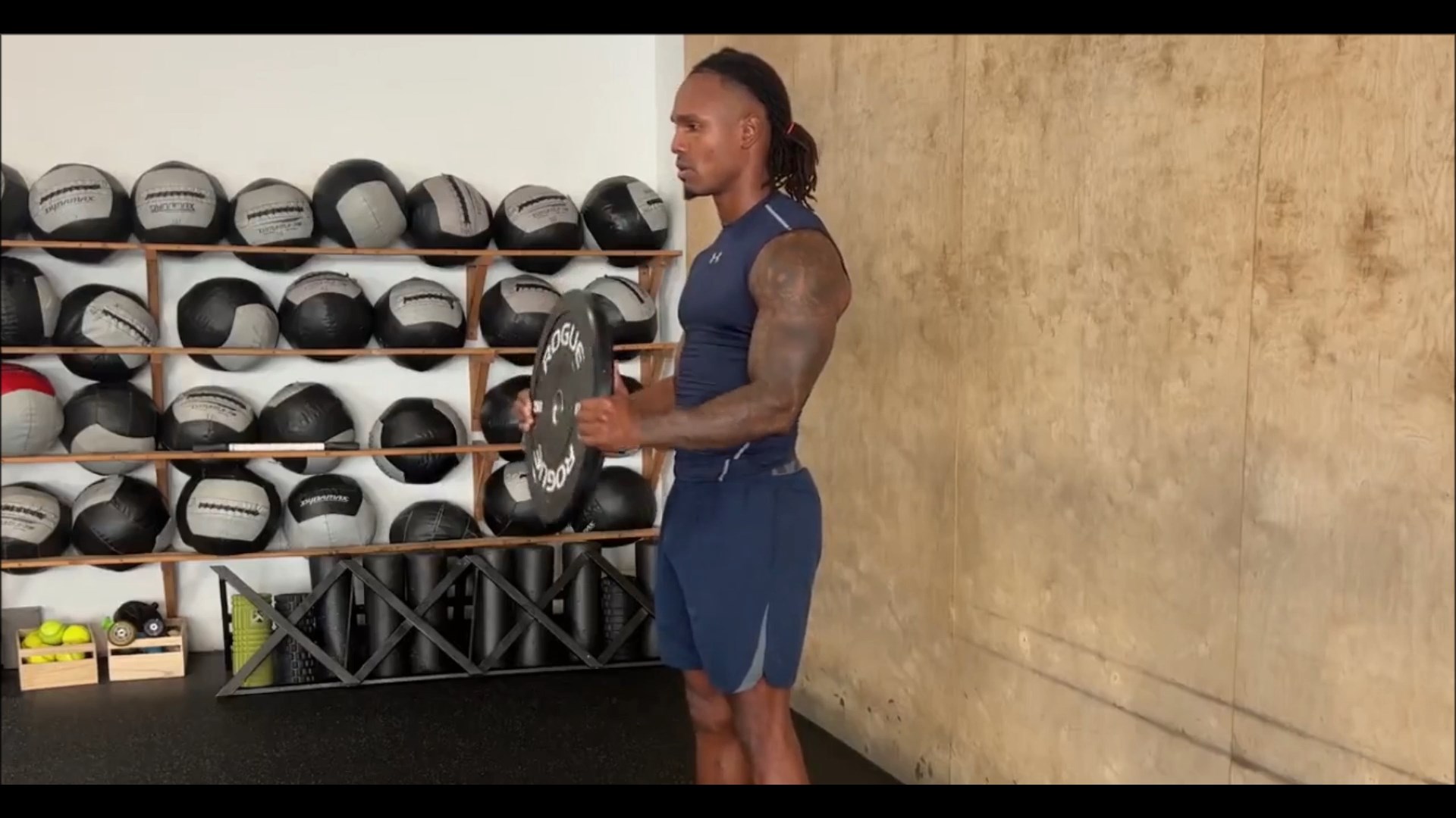 Plate Bicep Curl/جلو بازو صفحه