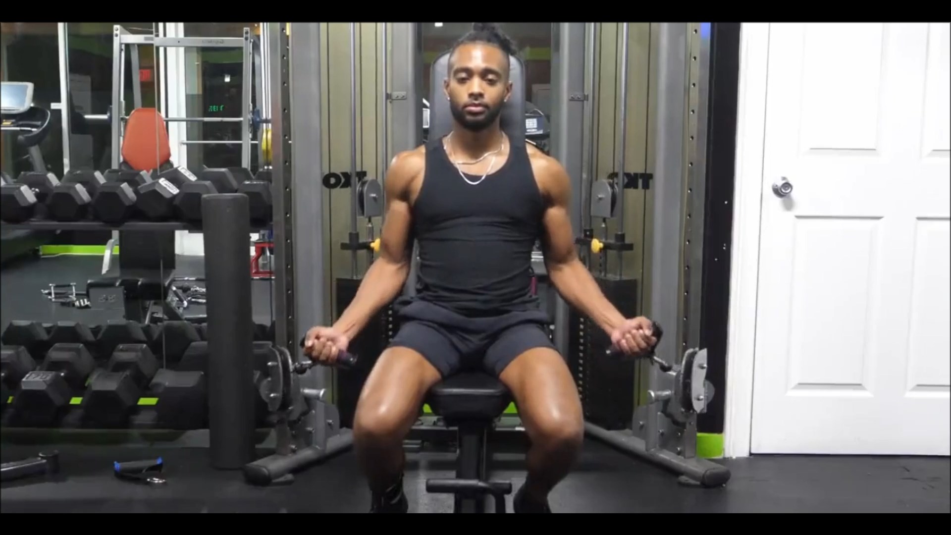 Cable Seated Bayesian Curl/ جلو بازو سیمکش نشسته