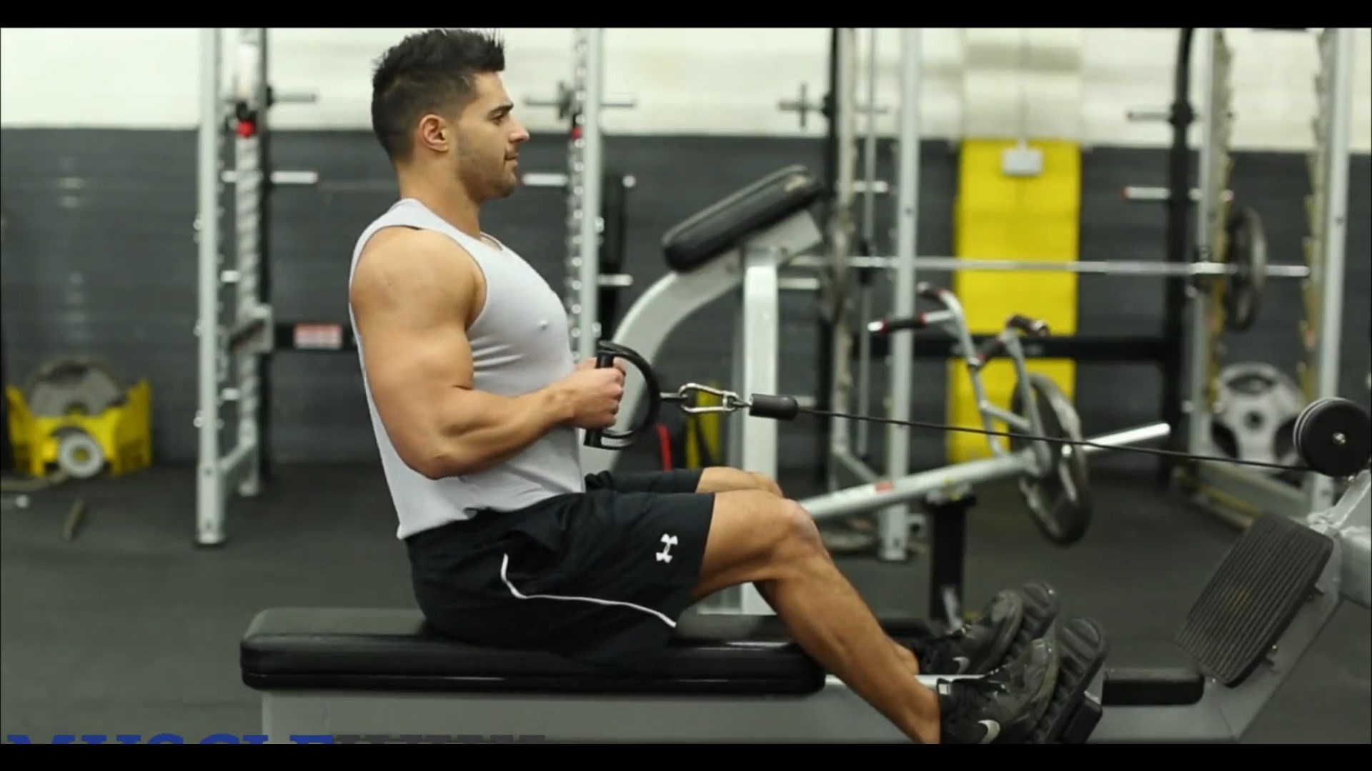 Machine Seated Cable Row/زیر بغل قایقی دوبل نشسته،