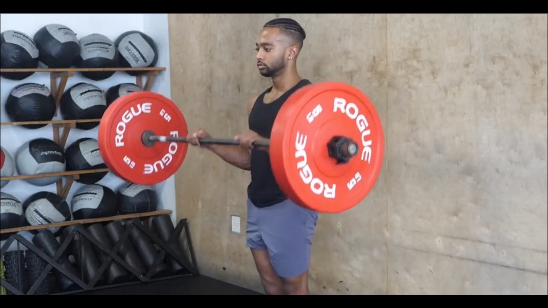 Barbell Reverse Curl/ جلو بازو مچ برعکس