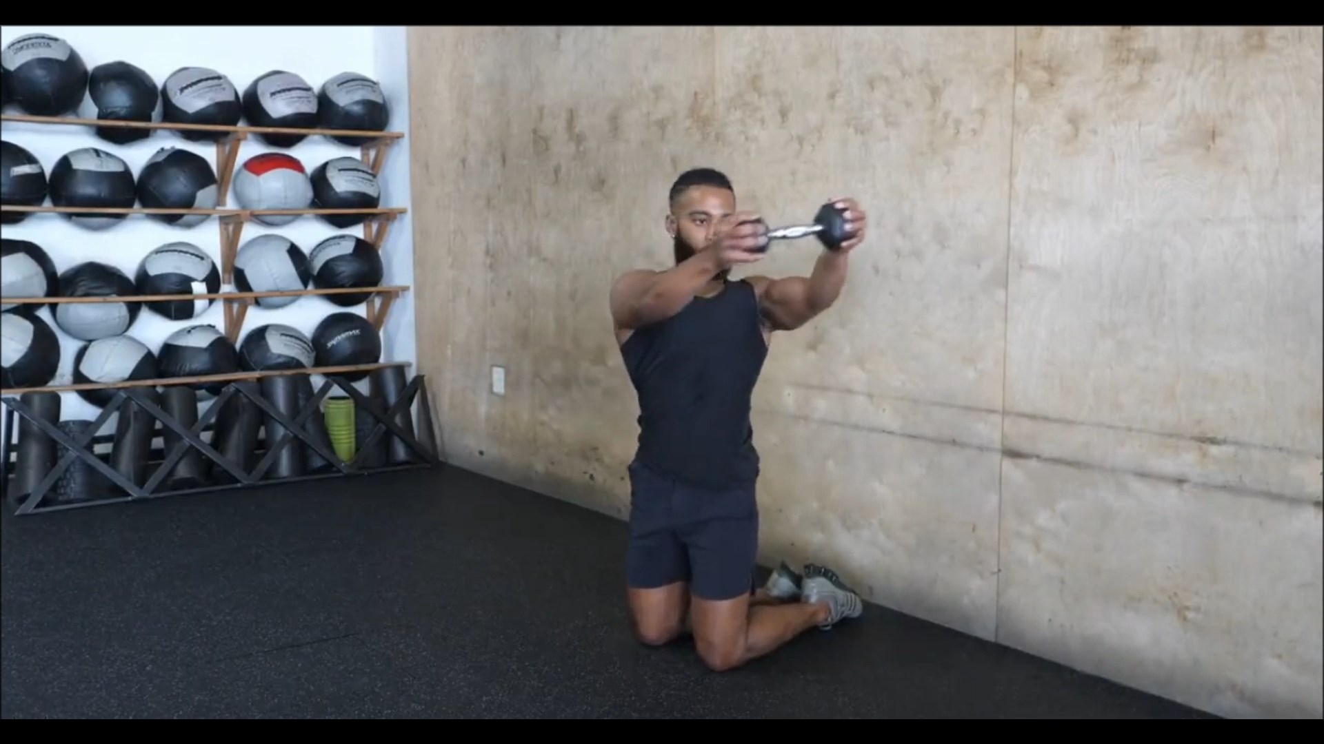 Dumbbell Kneeling Wood Chopper/هیزم شکن دمبل زانو زده