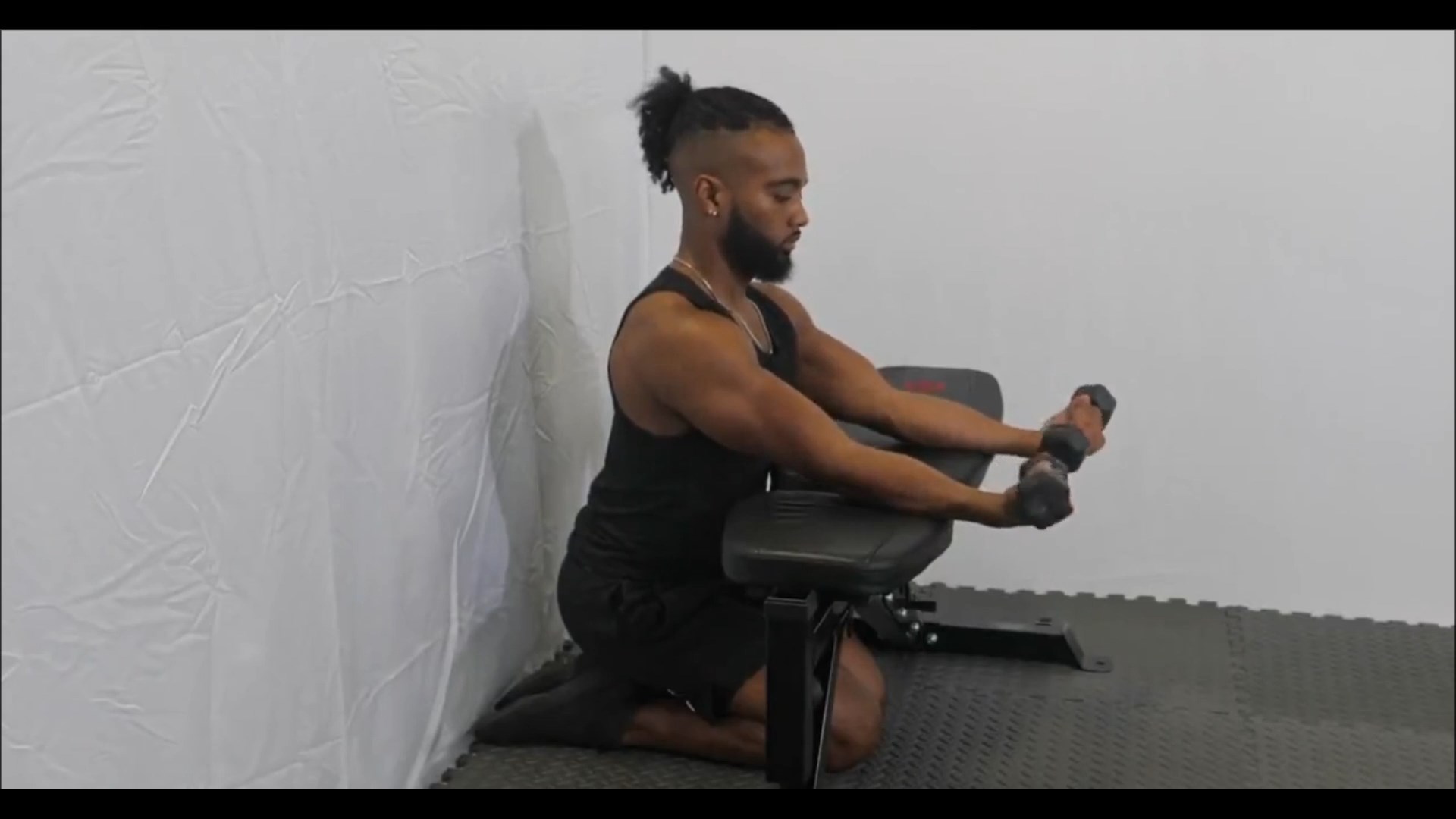 / ساعد جفت دمبل Dumbbell Bench Wrist Curl