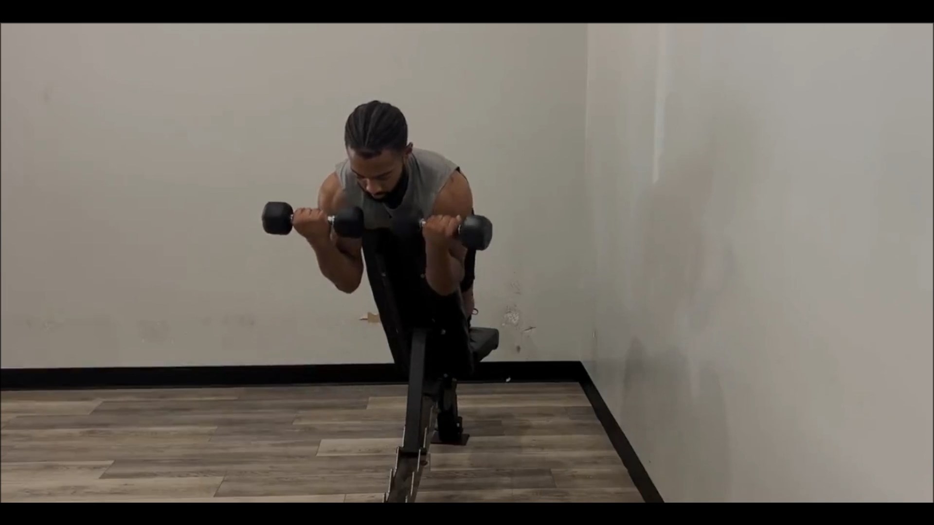 Dumbbell Spider Curl/جلو بازو اسپایدری دمبل