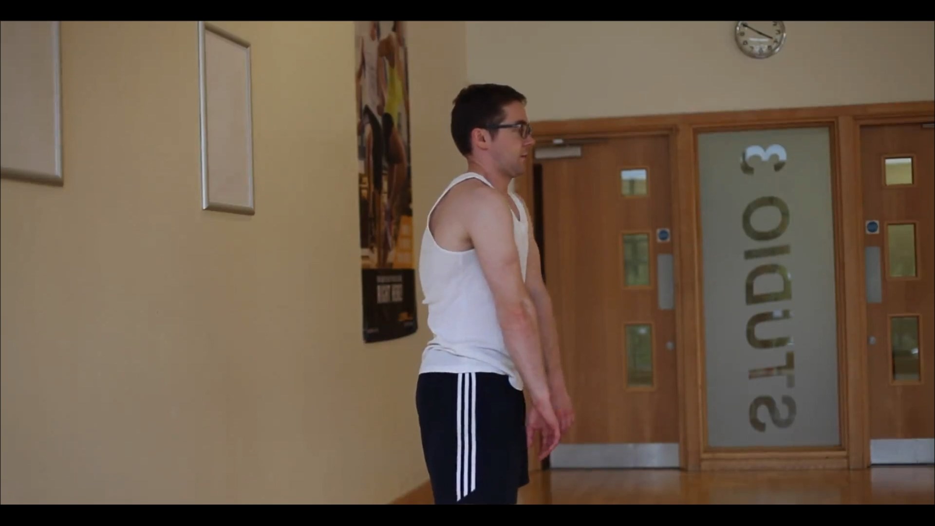Shoulders Stretch Variation Two/کشش شانه ها ورژن دو